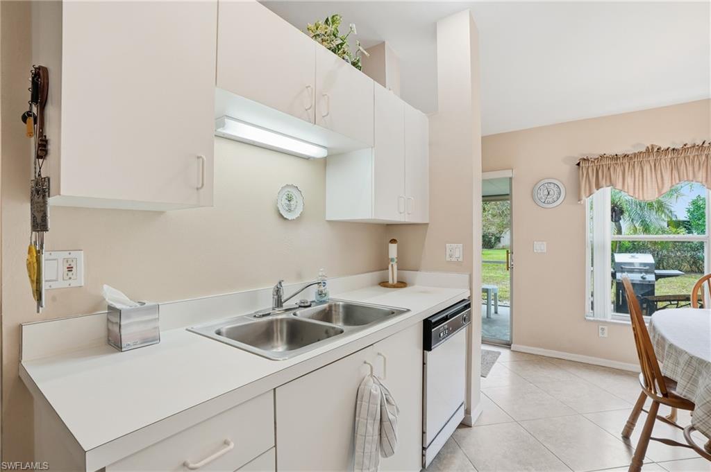 655 Lambton Lane Naples, FL 34104 - Photo 17 of 39