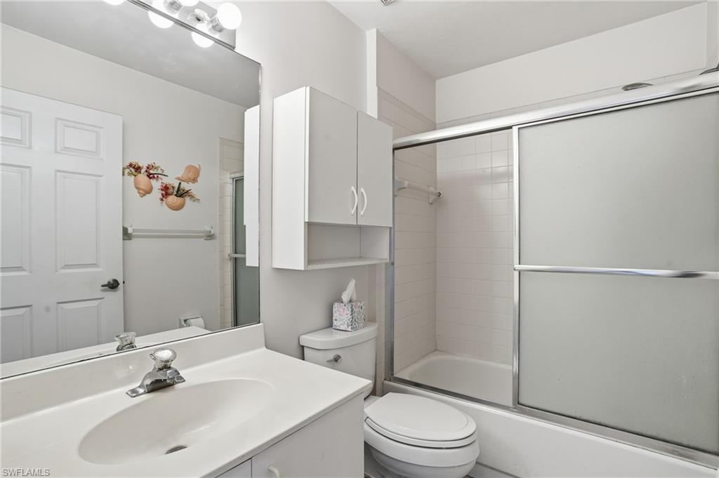 655 Lambton Lane Naples, FL 34104 - Photo 25 of 39