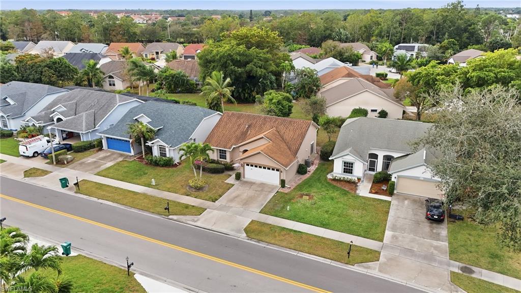 655 Lambton Lane Naples, FL 34104 - Photo 5 of 39