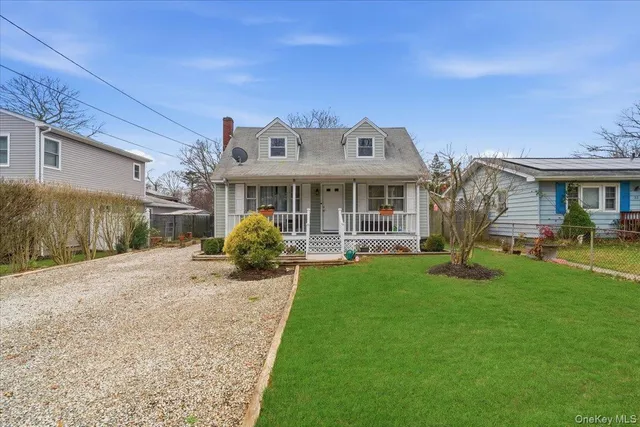 $569,990 | 30 George Drive, Mastic, NY 11950