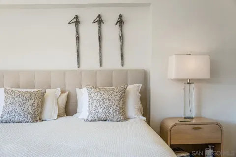 $6,595,000 | 7846 Esterel Drive, La Jolla, CA 92037