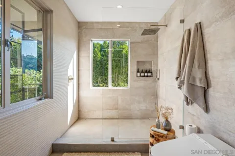 $6,595,000 | 7846 Esterel Drive, La Jolla, CA 92037