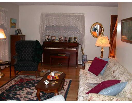 31 Sonning Road Beverly, MA 01915 - Photo 8 of 14 Gallery Image 8