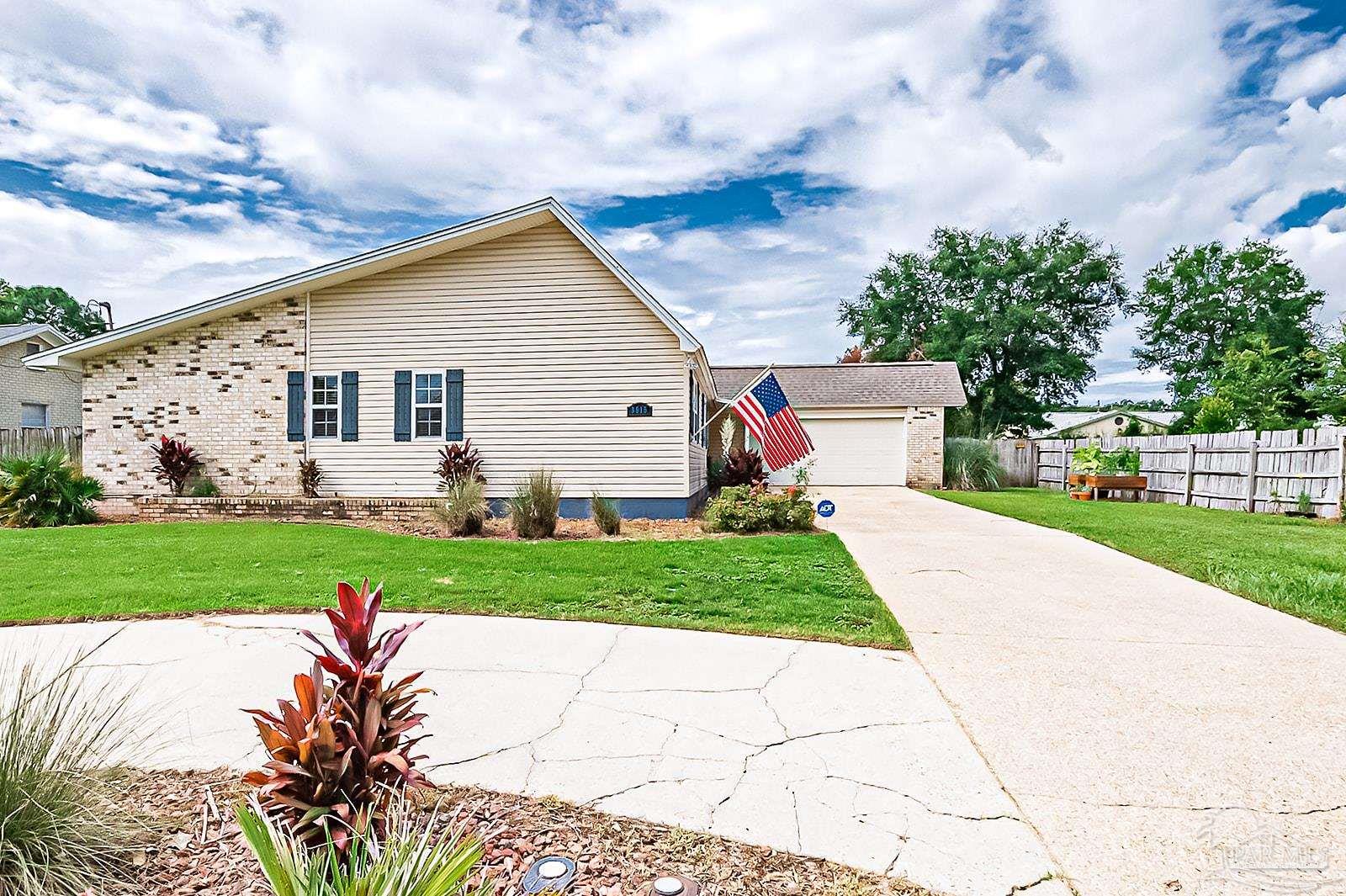 3915 Potosi Road Pensacola, FL 32504 - Photo 2 of 41