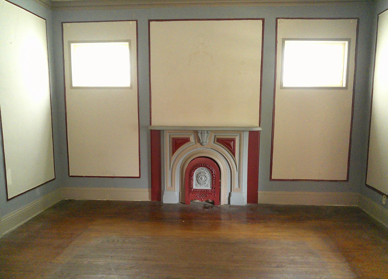 958 West William Street Decatur, IL 62522 - Photo 4 of 20 a view of front door with washer and dryer