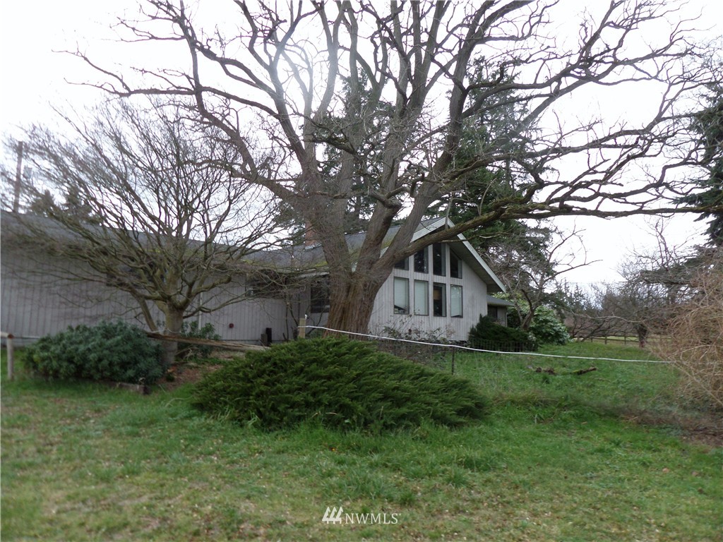 615 Arrowhead Road Camano Island, WA 98282 - Photo 2 of 6 Gallery Image 2
