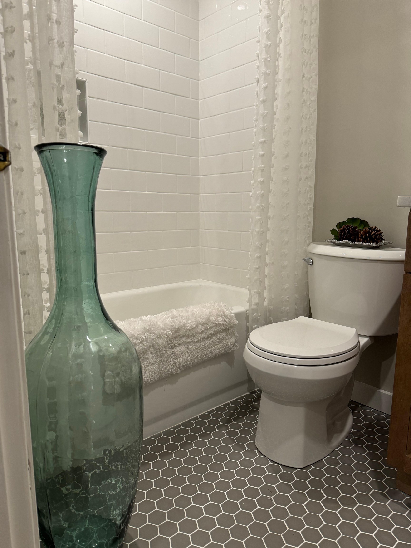 30 Wolf Road, Unit 612 Lebanon, NH 03766 - Photo 28 of 37