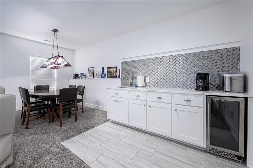25865 Primrose Lane Lawrence, KS 66044 - Photo 22 of 37