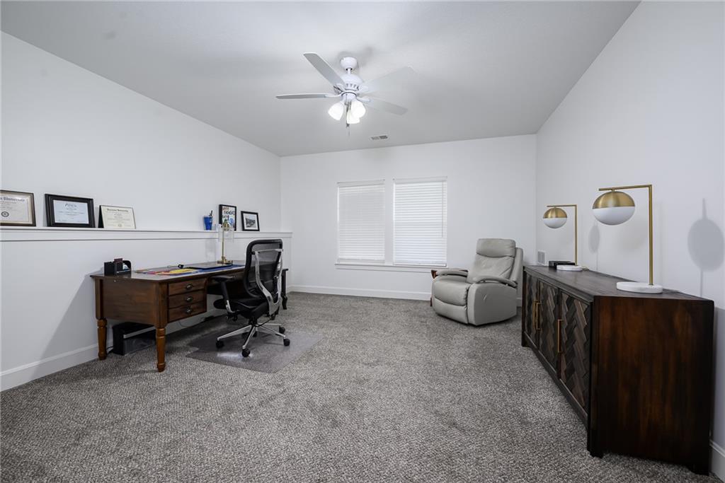 25865 Primrose Lane Lawrence, KS 66044 - Photo 24 of 37
