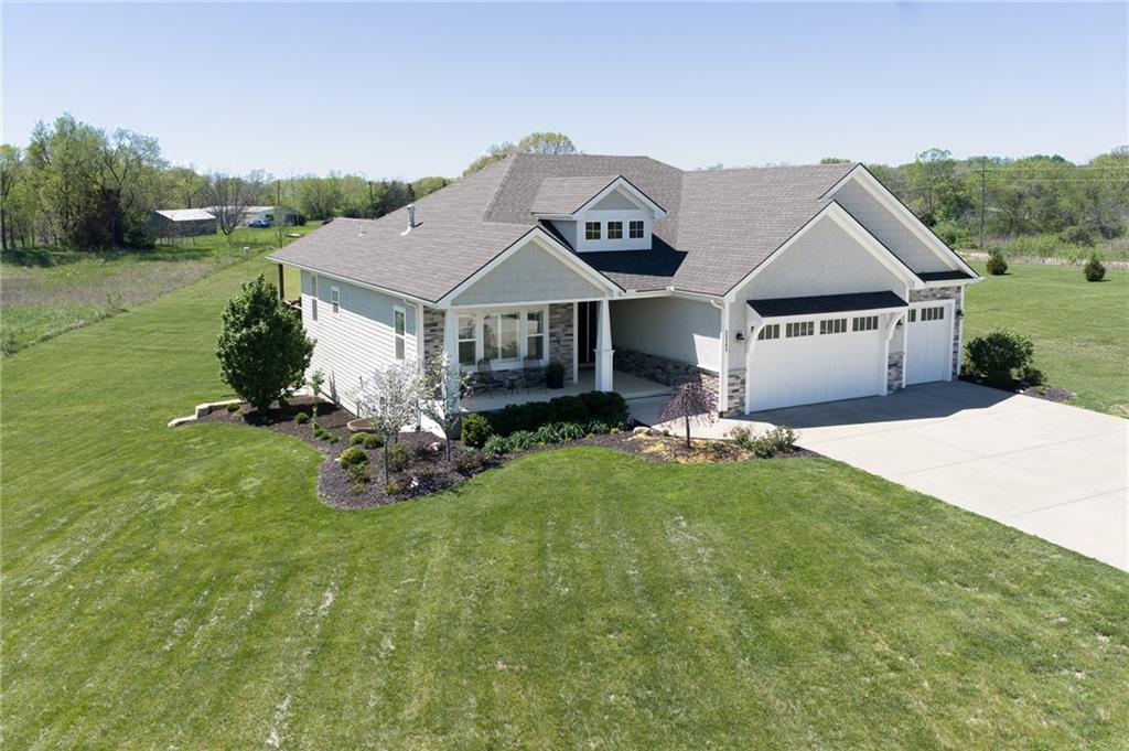 25865 Primrose Lane Lawrence, KS 66044 - Photo 32 of 37