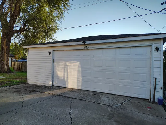 $2,575 | 434 Kenyon Avenue, Romeoville, IL 60446