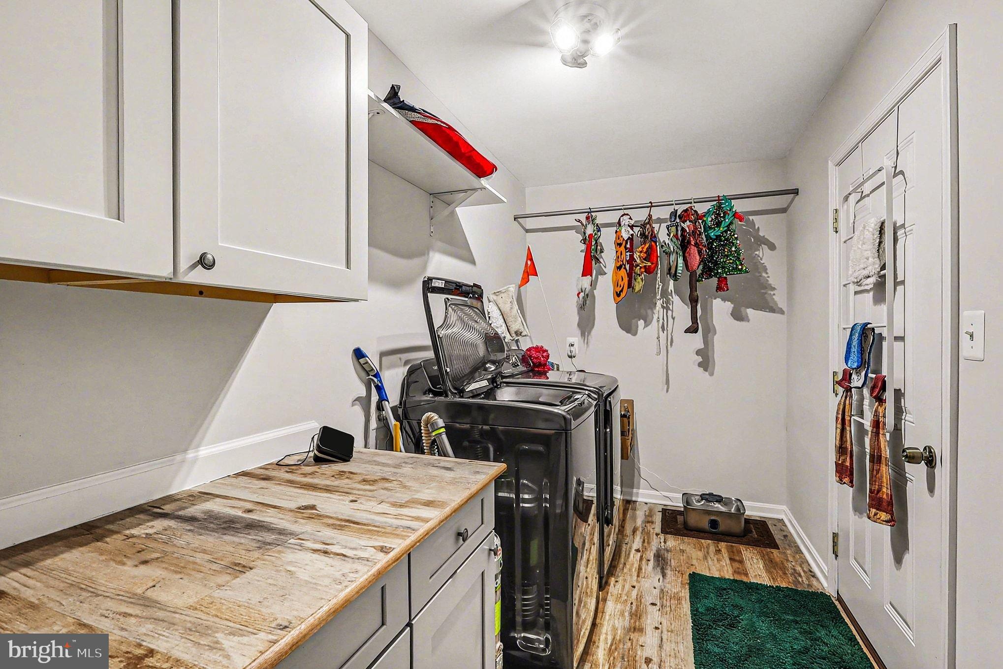 8318 Diamond Hill Road Warrenton, VA 20186 - Photo 26 of 88 a view of a kitchen with a sink and cabinets