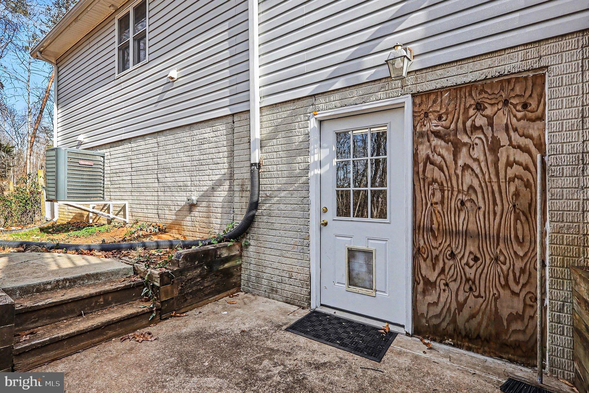 8318 Diamond Hill Road Warrenton, VA 20186 - Photo 71 of 88 Charming entryway with rustic appeal.