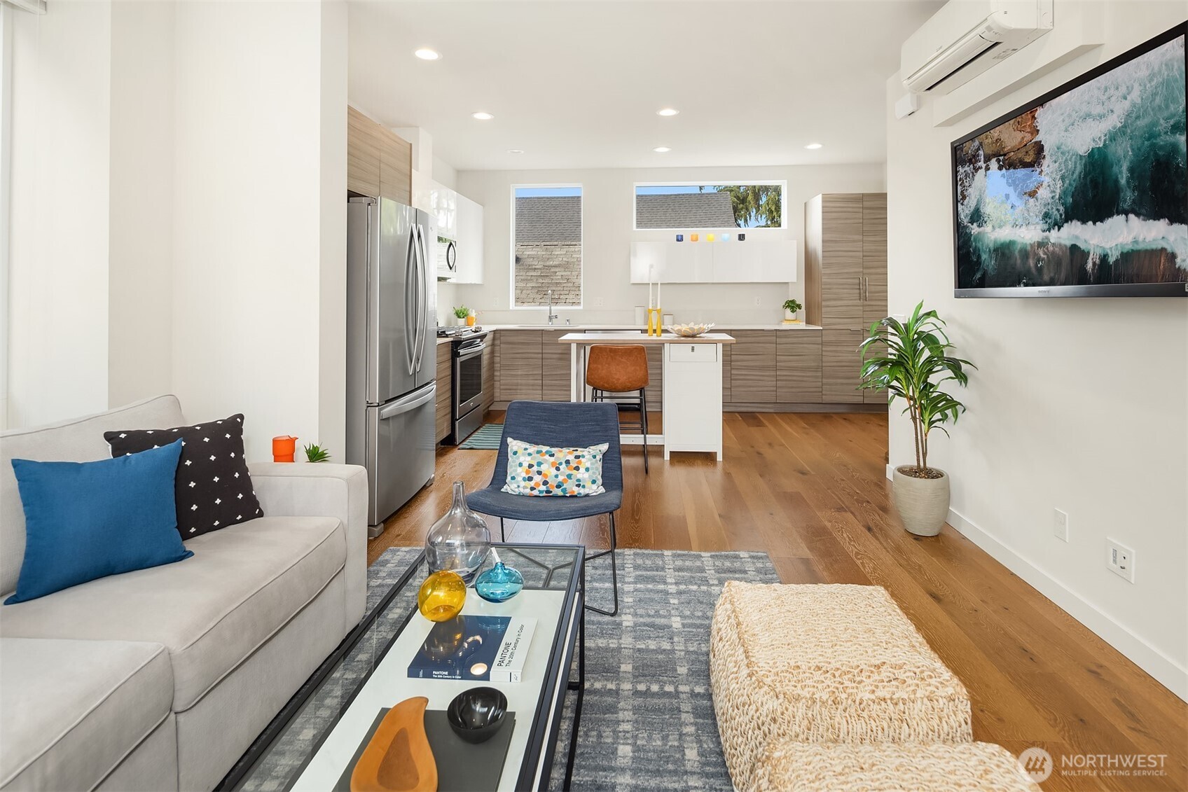 3029 3rd Avenue West, Unit B Seattle, WA 98119 - Photo 5 of 26