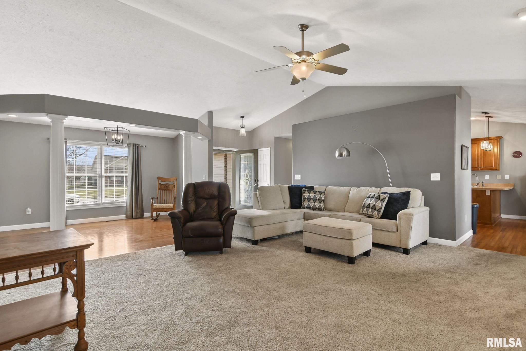 5301 Crane Drive Springfield, IL 62711 - Photo 8 of 46