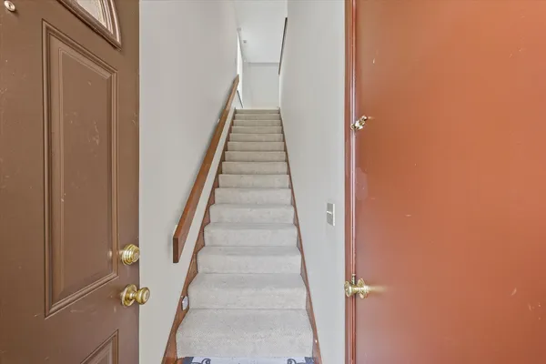 $178,000 | 2144 Harbor Town Circle, Unit 2144, Champaign, IL 61821