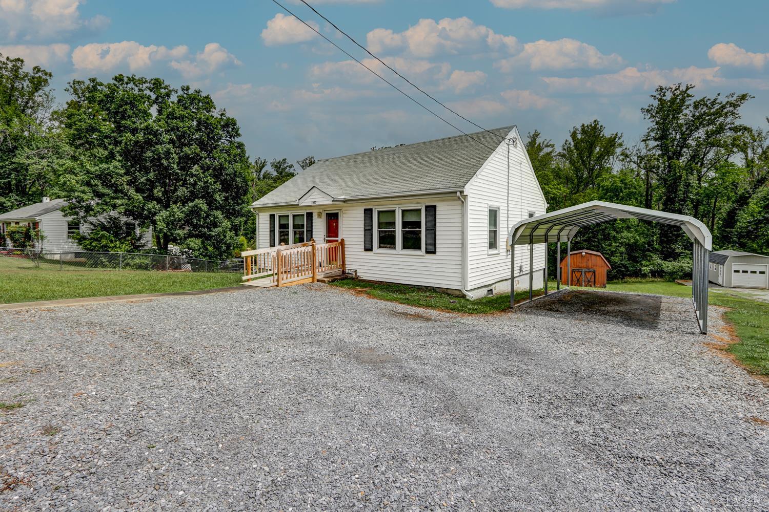 1955 Waterlick Road Lynchburg, VA 24501 - Photo 27 of 30 Side Front View