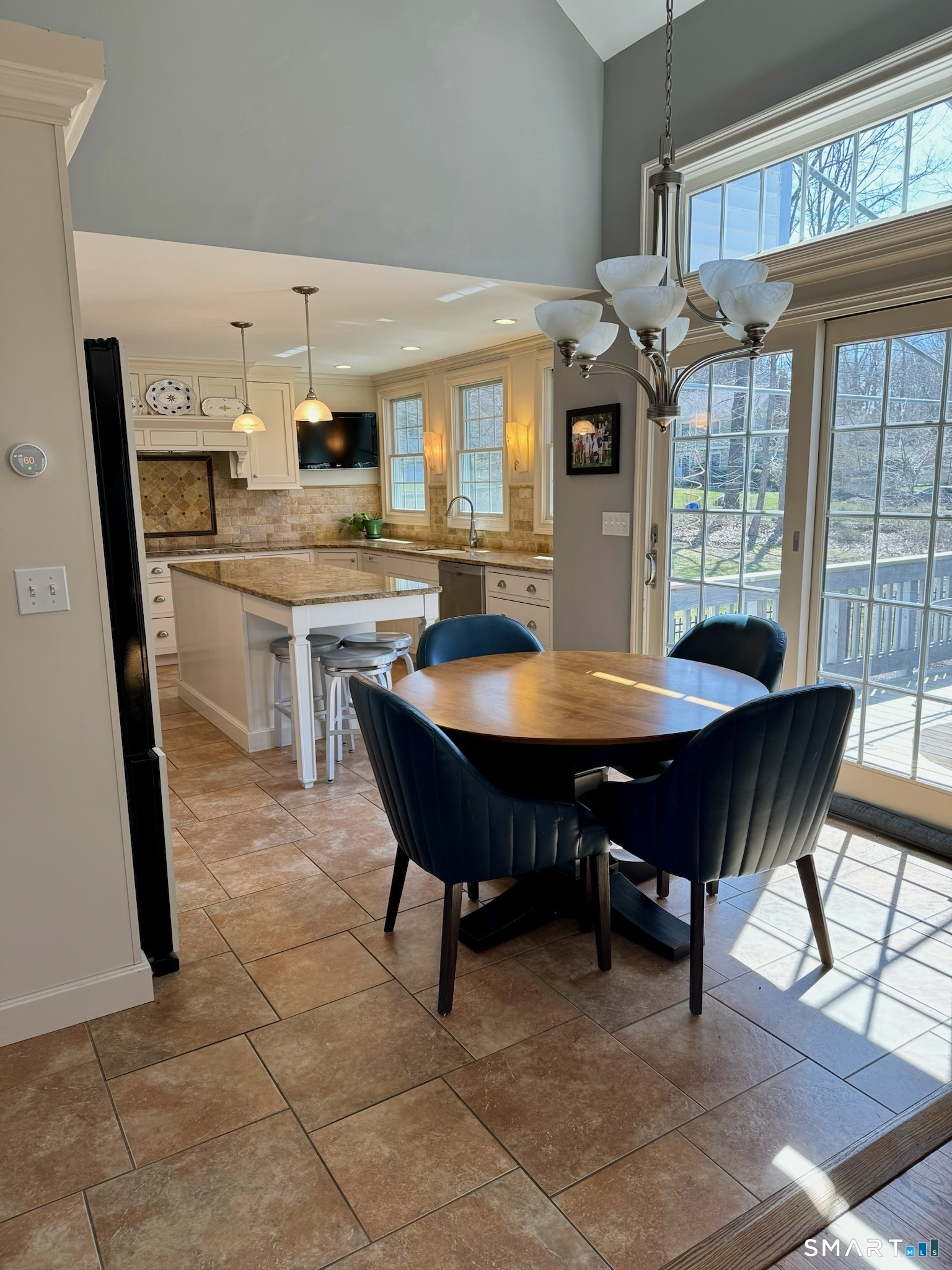 11 Van Campen Lane Bethel, CT 06801 - Photo 20 of 40 Sunny dining area in kitchen.