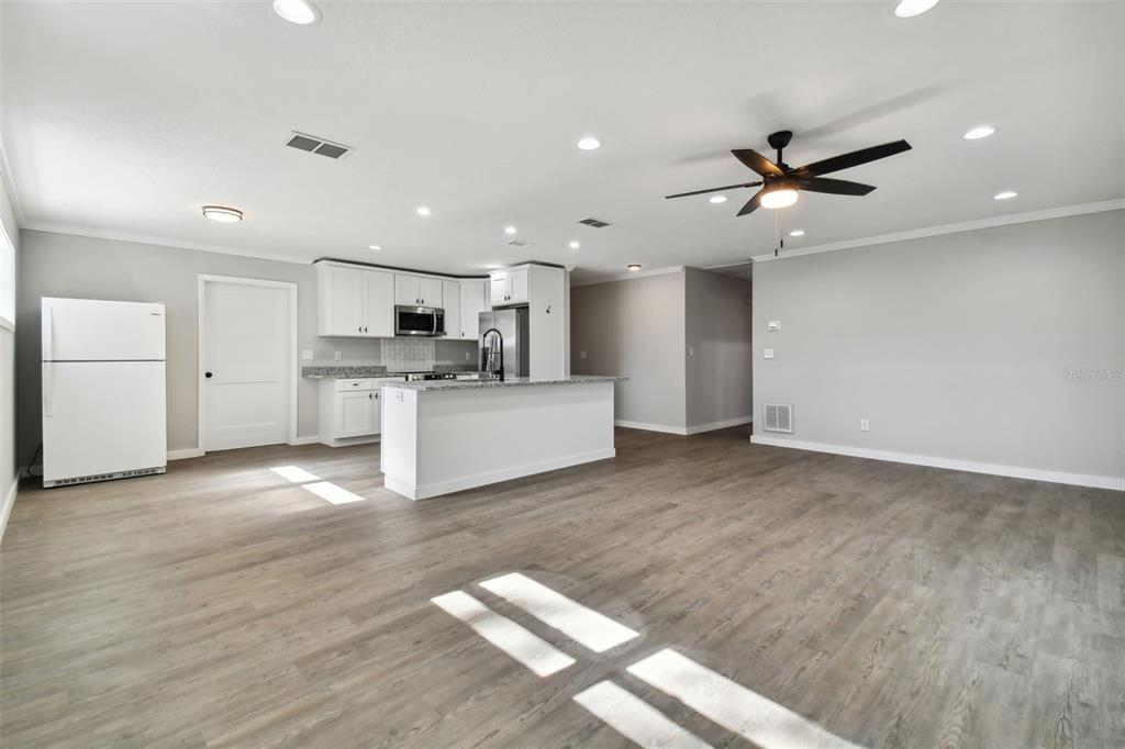 535 West Palmeden Drive Lakeland, FL 33803 - Photo 8 of 71
