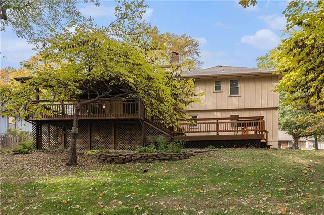 $350,000 | 8125 Northwest Beaman Drive, Kansas City, MO 64151