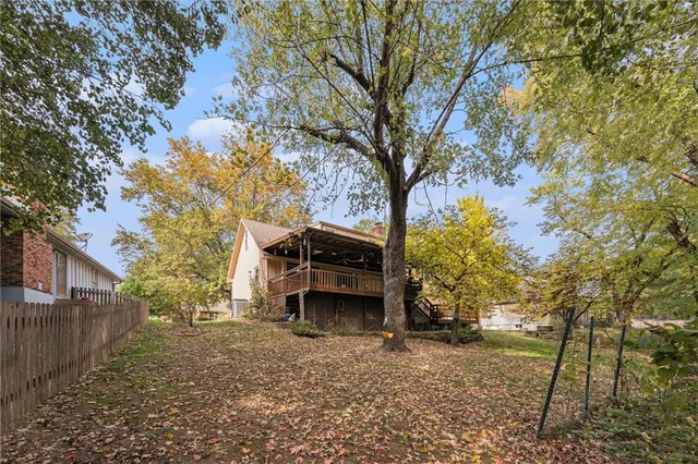 $350,000 | 8125 Northwest Beaman Drive, Kansas City, MO 64151