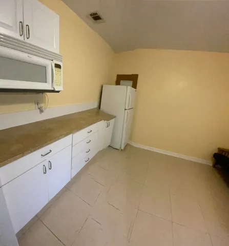 $1,500 | 15667 76th Road North, Loxahatchee, FL 33470