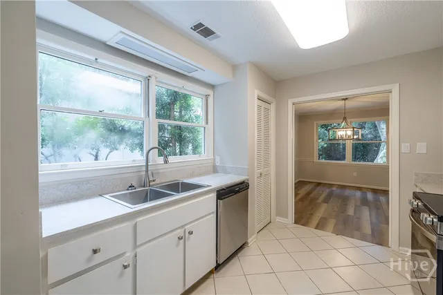 $555,000 | 12 Lanyard Court, Savannah, GA 31411