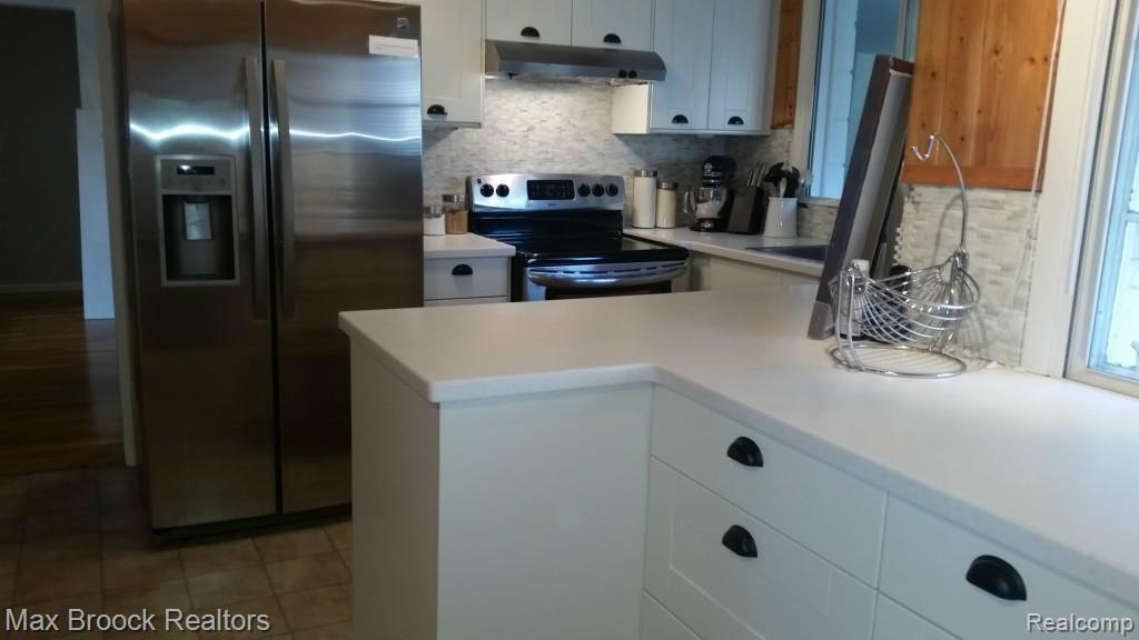 23862 Berg Road Southfield, MI 48033 - Photo 17 of 69 20150521_180733.jpg