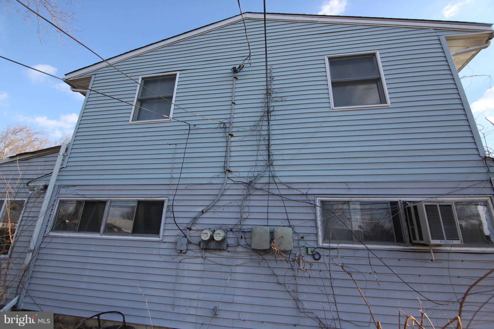 43 Gentle Road Levittown, PA 19057 - Photo 22 of 23 Exterior Back