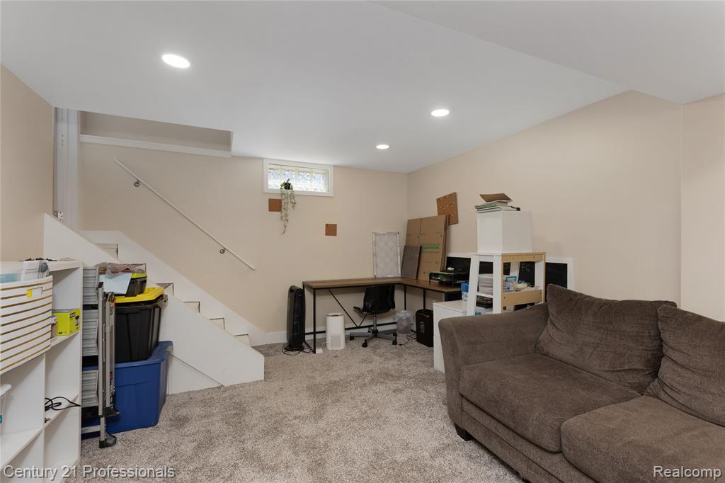 5404 Drayton Road Clarkston, MI 48346 - Photo 19 of 26 Gallery Image 19