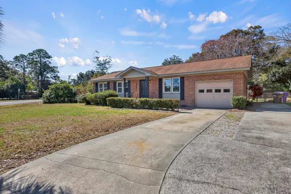 $2,900 | 1321 Briarfield Avenue, Charleston, SC 29412