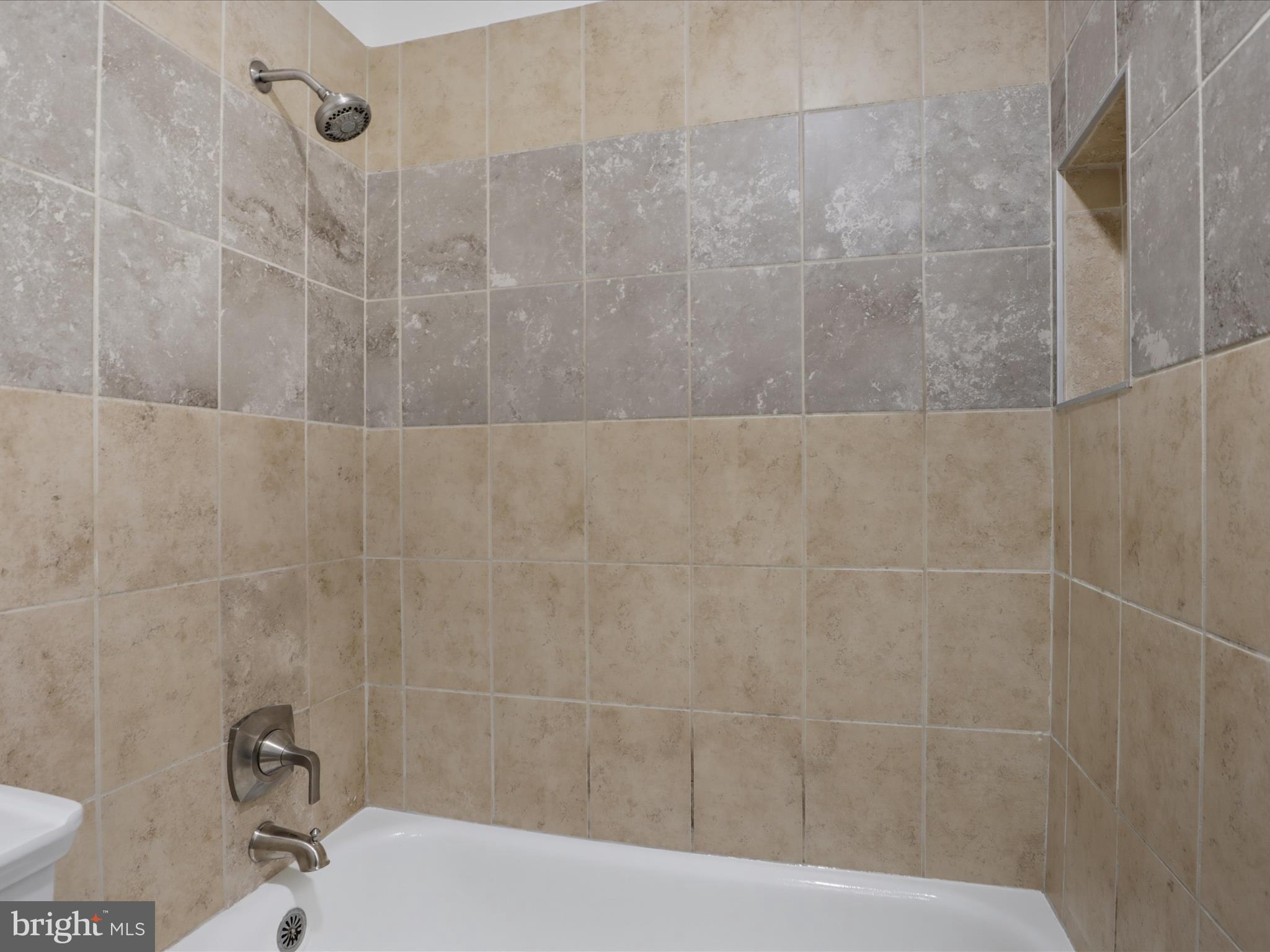 13203 Haddock Road Woodbridge, VA 22193 - Photo 20 of 32 Gallery Image 20