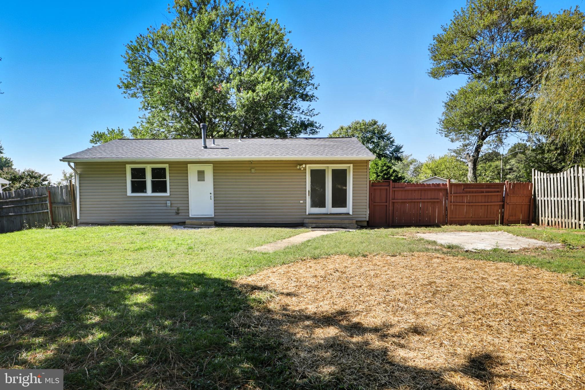 13203 Haddock Road Woodbridge, VA 22193 - Photo 30 of 32 Gallery Image 30