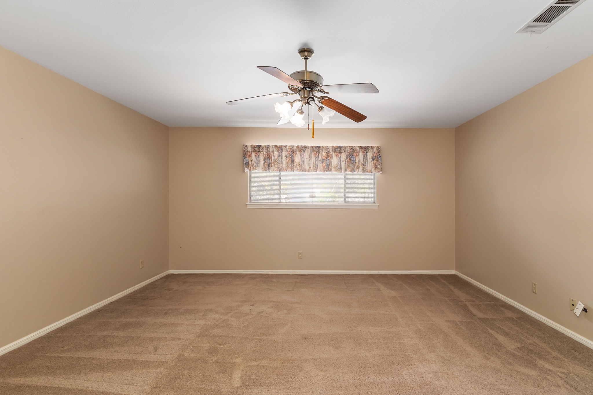 460 Dover Lane Spring, TX 77373 - Photo 22 of 47 a view of a window in a room