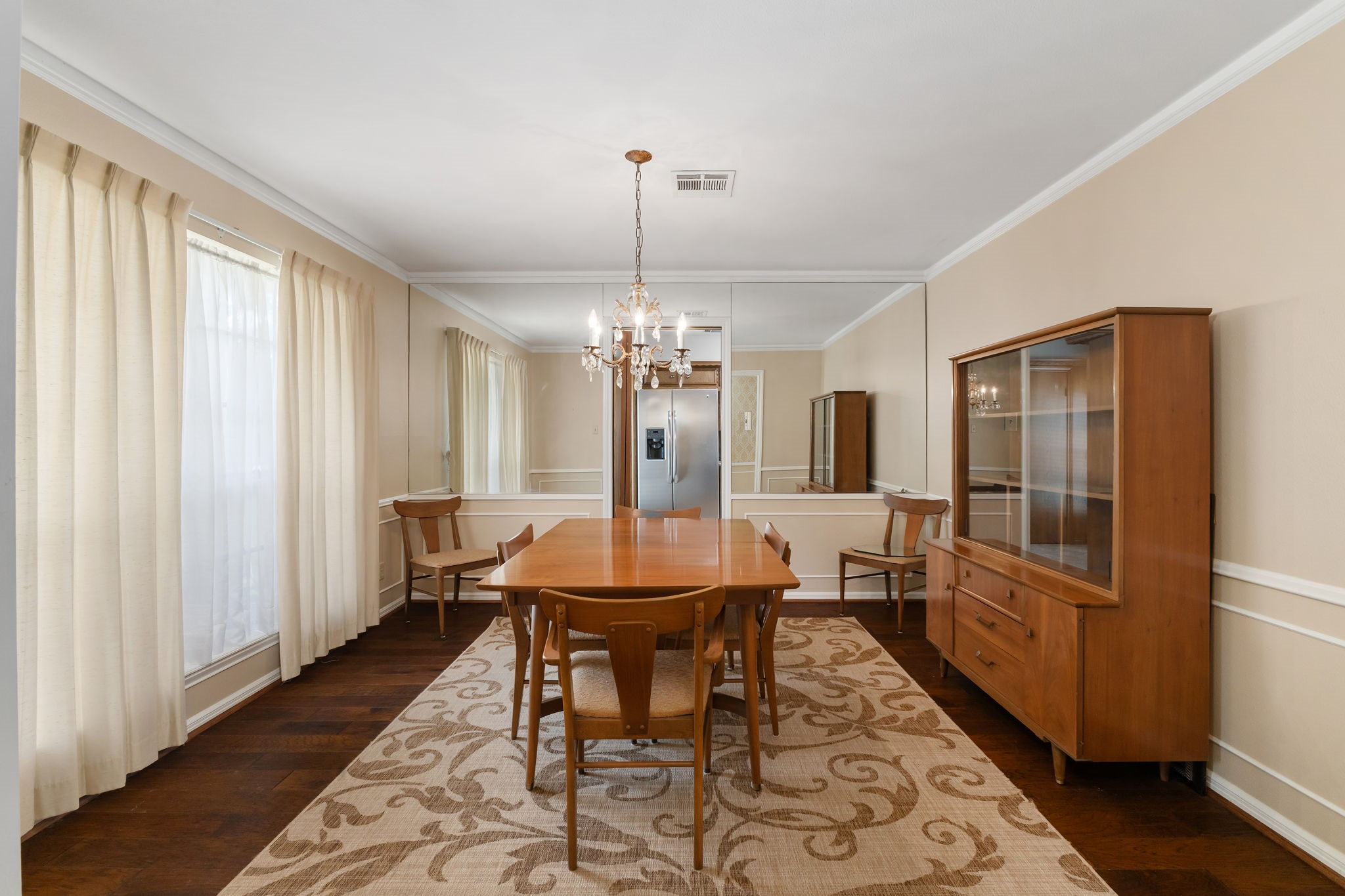 460 Dover Lane Spring, TX 77373 - Photo 6 of 47 a dining room with chandelier and wooden floor