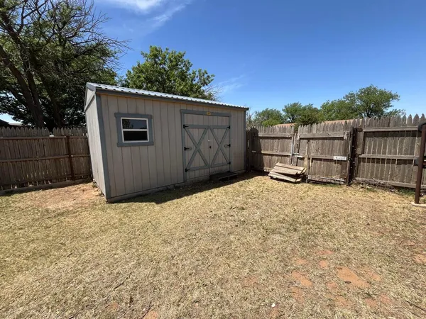 $149,500 | 307 5th Street, Olton, TX 79064
