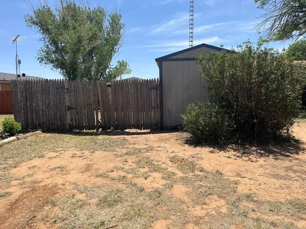 $149,500 | 307 5th Street, Olton, TX 79064