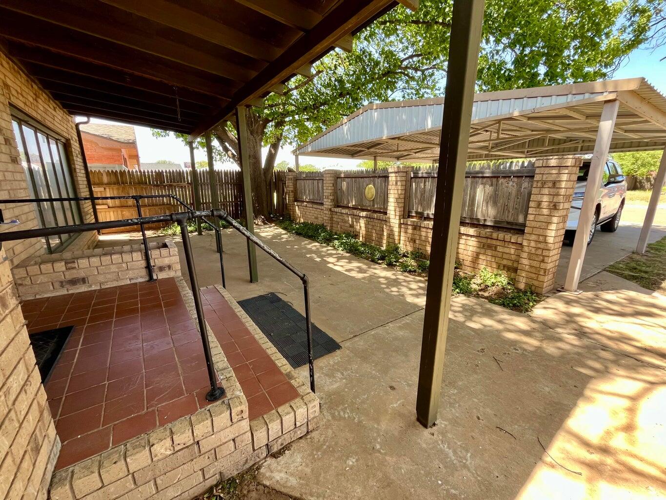 307 5th Street Olton, TX 79064 - Photo 6 of 41 6