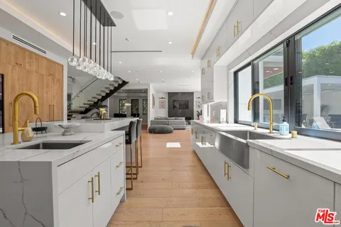 $16,999 | 13812 Cumpston Street, Sherman Oaks, CA 91401