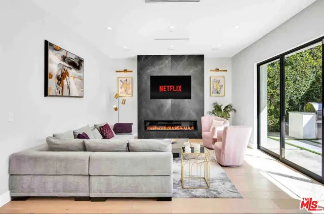 $20,000 | 13812 Cumpston Street, Sherman Oaks, CA 91401