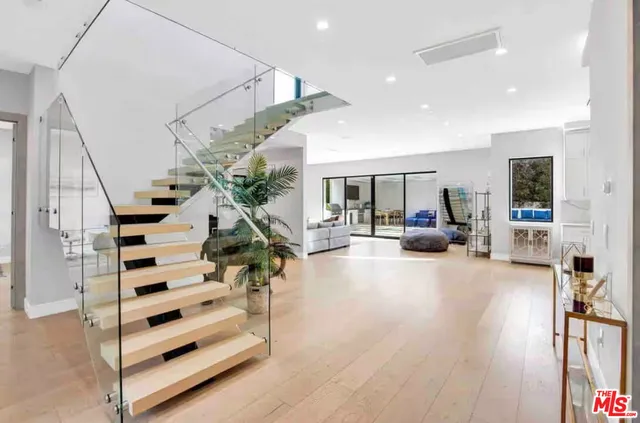 $20,000 | 13812 Cumpston Street, Sherman Oaks, CA 91401