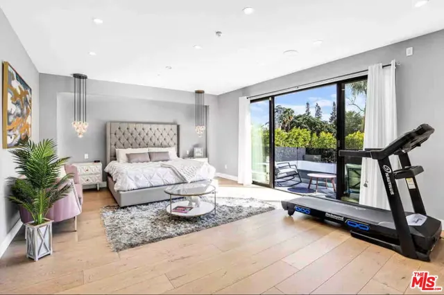 $20,000 | 13812 Cumpston Street, Sherman Oaks, CA 91401