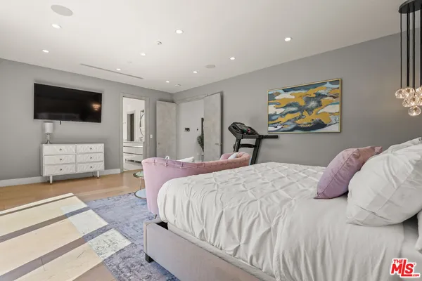 $16,999 | 13812 Cumpston Street, Sherman Oaks, CA 91401