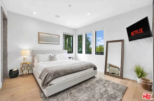 $20,000 | 13812 Cumpston Street, Sherman Oaks, CA 91401