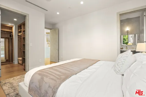 $16,999 | 13812 Cumpston Street, Sherman Oaks, CA 91401