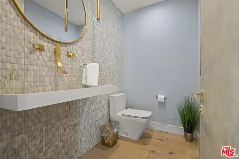 $16,999 | 13812 Cumpston Street, Sherman Oaks, CA 91401