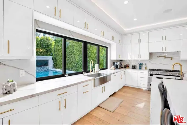 $20,000 | 13812 Cumpston Street, Sherman Oaks, CA 91401