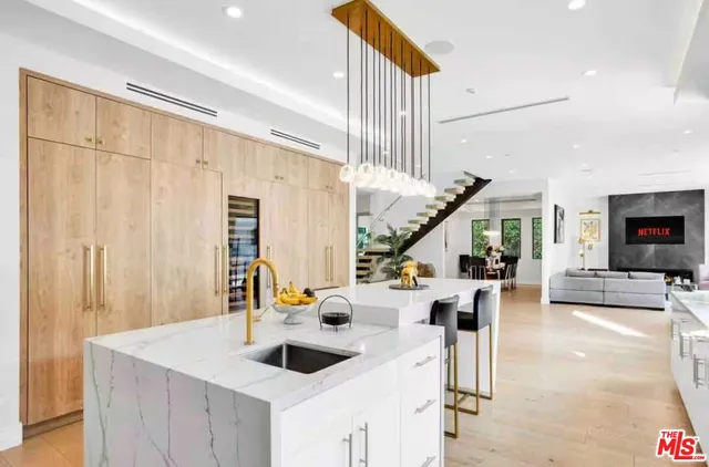 $20,000 | 13812 Cumpston Street, Sherman Oaks, CA 91401