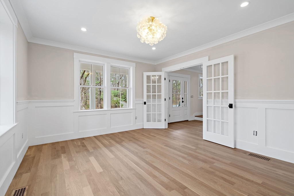 105 Prescott Road Concord, MA 01742 - Photo 4 of 33