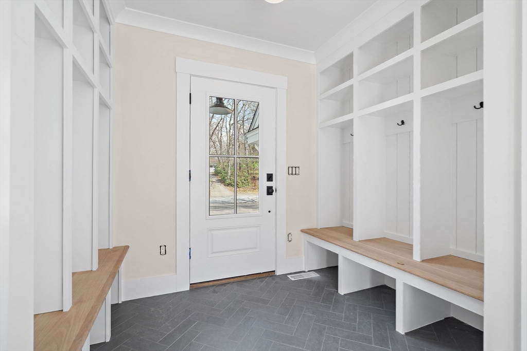 105 Prescott Road Concord, MA 01742 - Photo 6 of 33